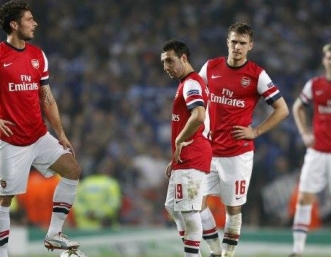 Защо Арсенал отново ще остане без трофей?