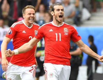 Уелс спечели важни три точки в Група В