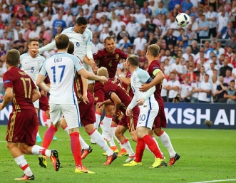 Русия изненада Англия в продължението на мача