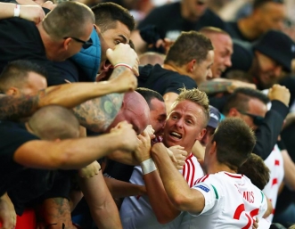 Първата бомба на Евро 2016 гръмна