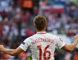 Полша на 1/4 финал след рулетката на дузпите!