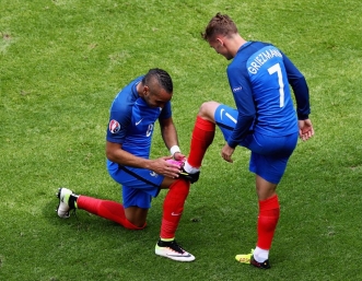 Гризман изстреля Франция на 1/4 финал