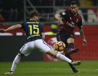 Драматично равенство в дербито между Милан и Интер