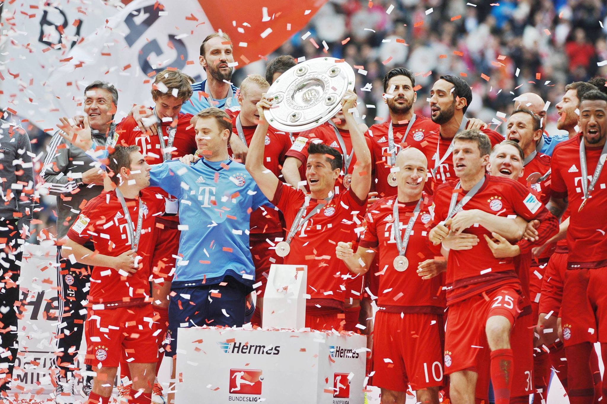 Играчи и ръководство изпращат Гуардиола подобаващо