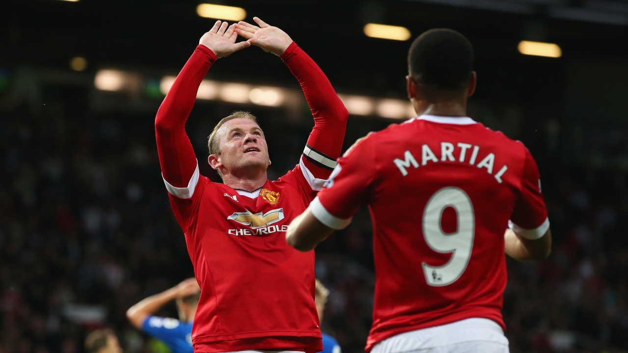 Рууни влезе в историята, в последния мач за сезона в Англия