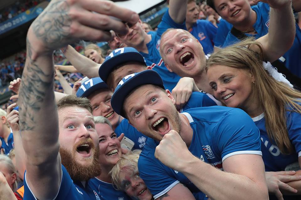 Исландия се класира на второ място в Група F