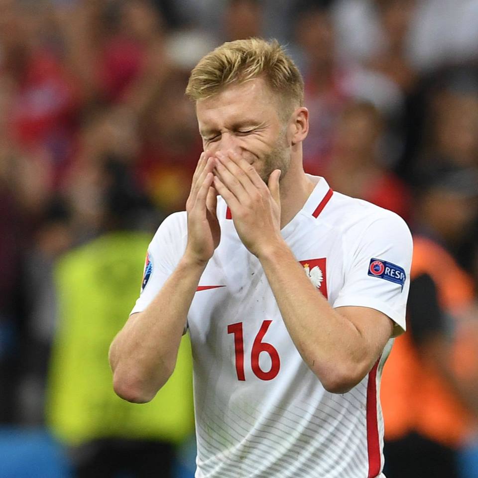 Португалия стигна до полу-финал без победа, сълзите останаха за Полша