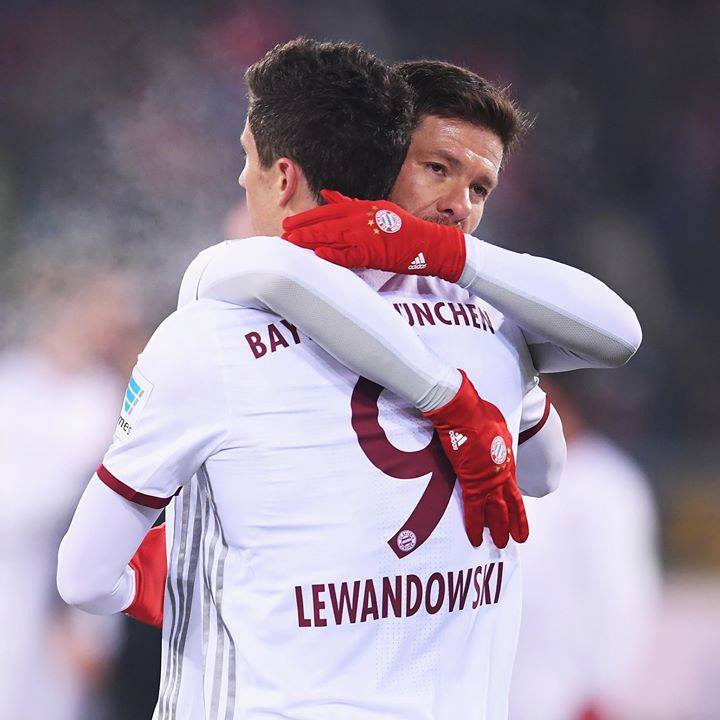 Робърт Левандовски измъкна Байерн при визитата на Фрайбург